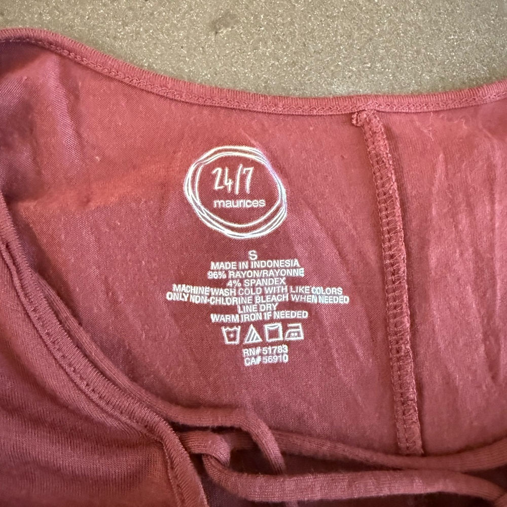 Maurices cross neckline mid sleeve